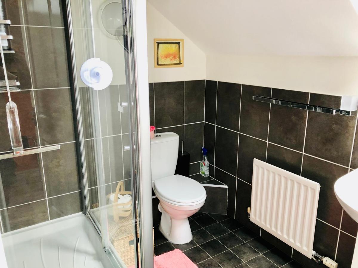 Ensuite Homestay *